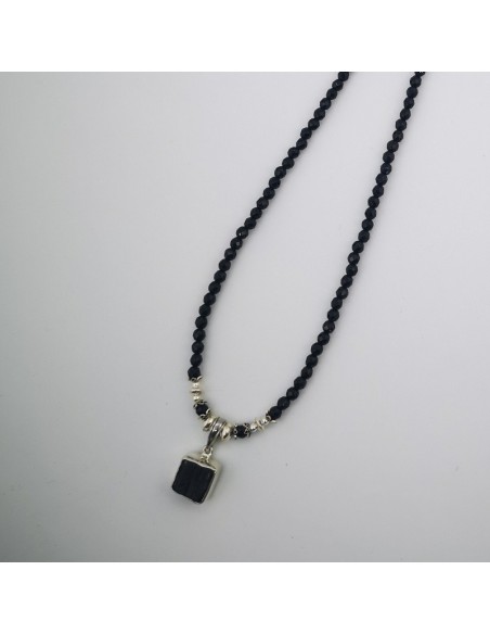 Collar de Ónix y Turmalina Negra