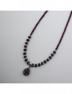Collar con Colgante de Granate 2