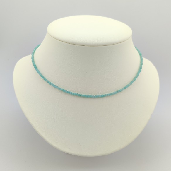 Natural Gems Necklace of the "Mini Lineas" Collection