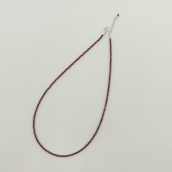 Natural Gems Necklace of the "Mini Lineas" Collection